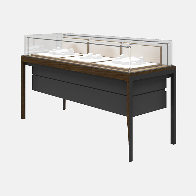 Черная деревянная витрина для ювелирных изделий